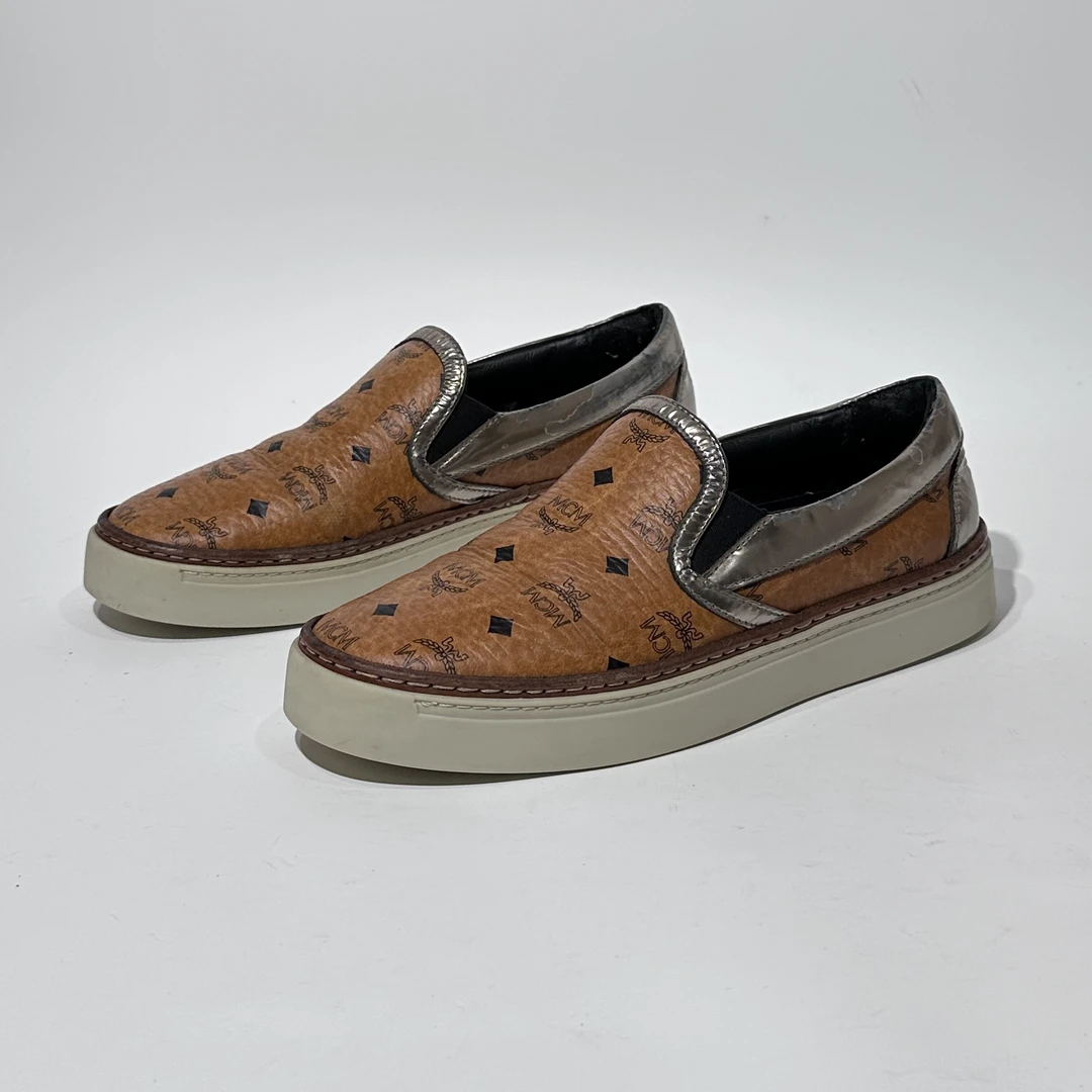 90新 MCM 36码干邑色时尚一脚蹬皮鞋厚底/ML1259