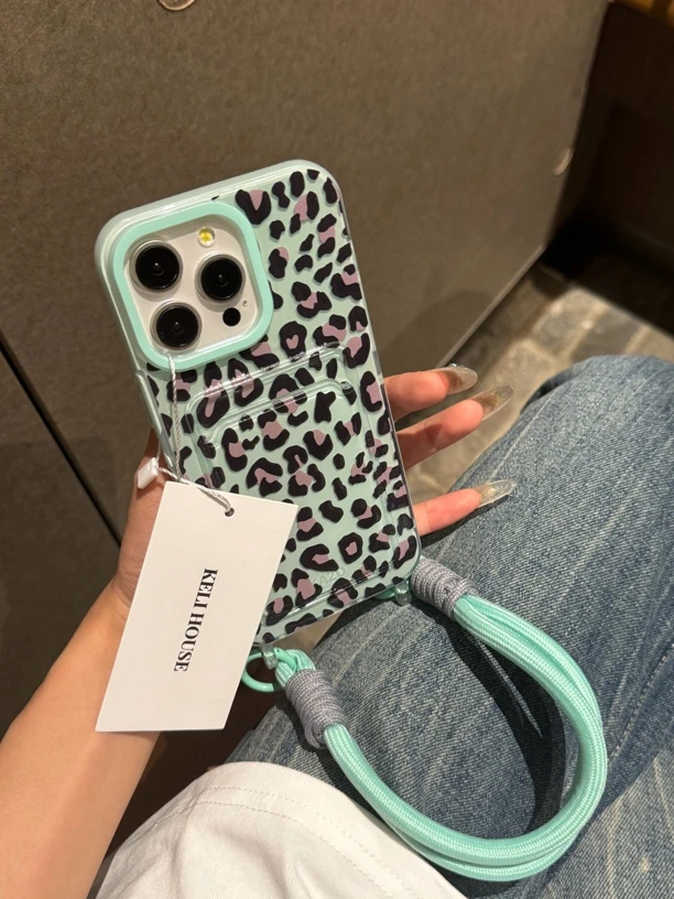 壳里KELI 大孔设计ins薄荷绿豹纹插卡款挂绳手机壳iphone15/14