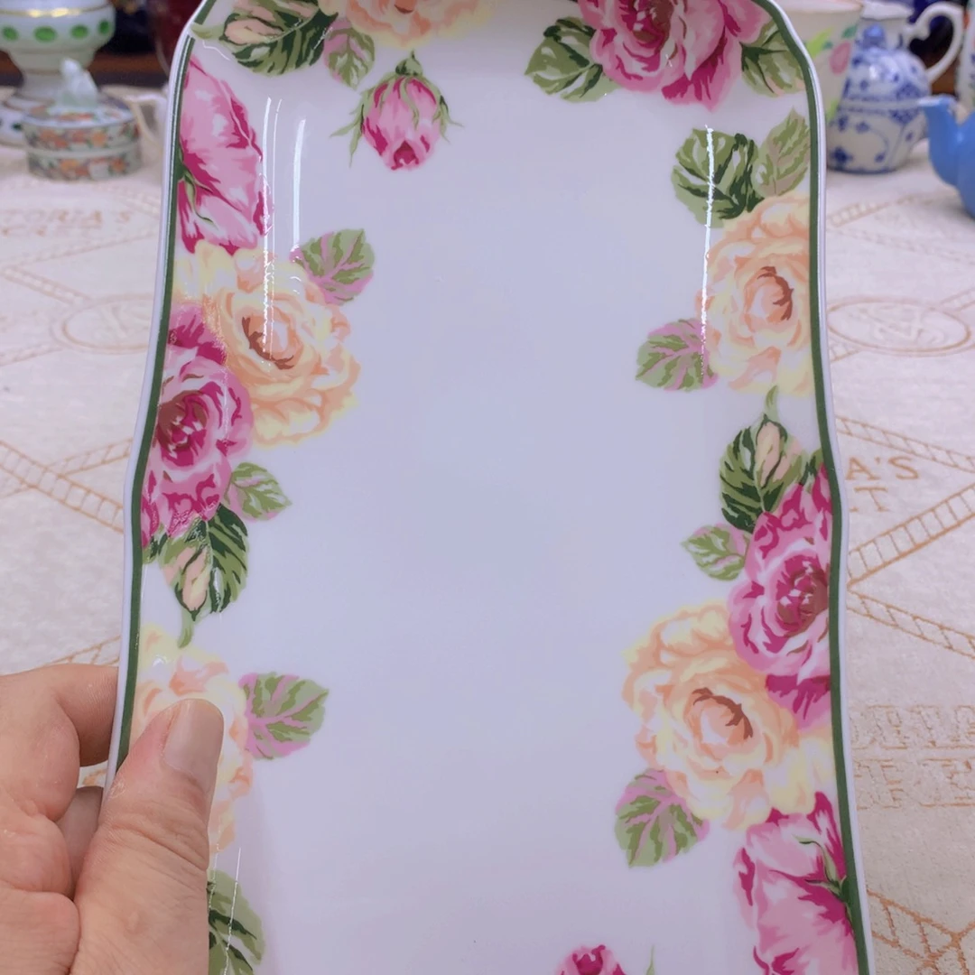 摆件隐隐约约记得