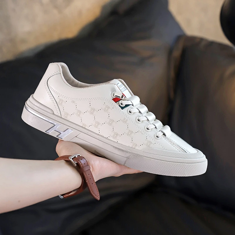 板鞋一脚蹬防耐磨百搭新款鞋子爆款透气小白防滑水网红一脚蹬男鞋