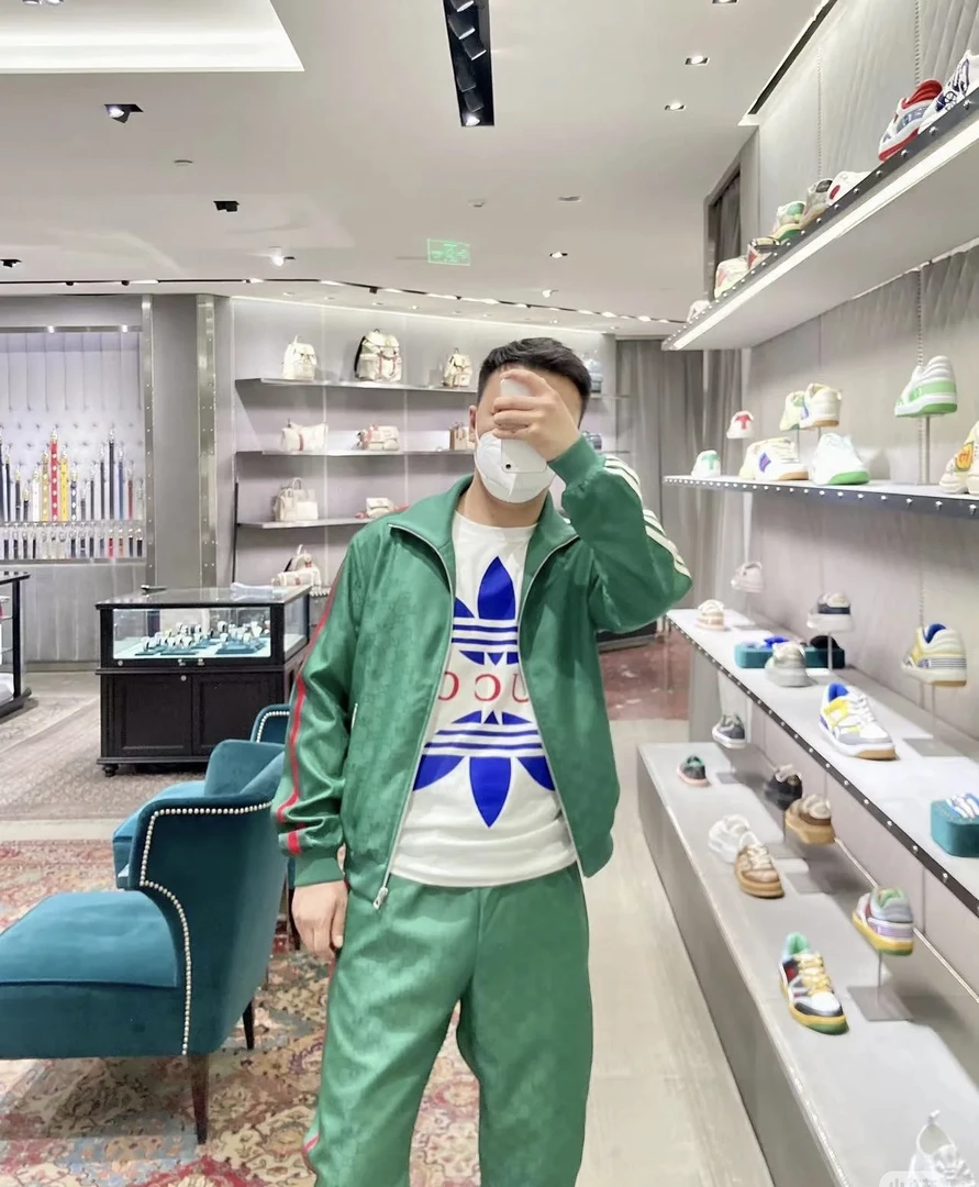 古驰联名款满logo绿色外套/46/肩45/胸110/长65/D00429