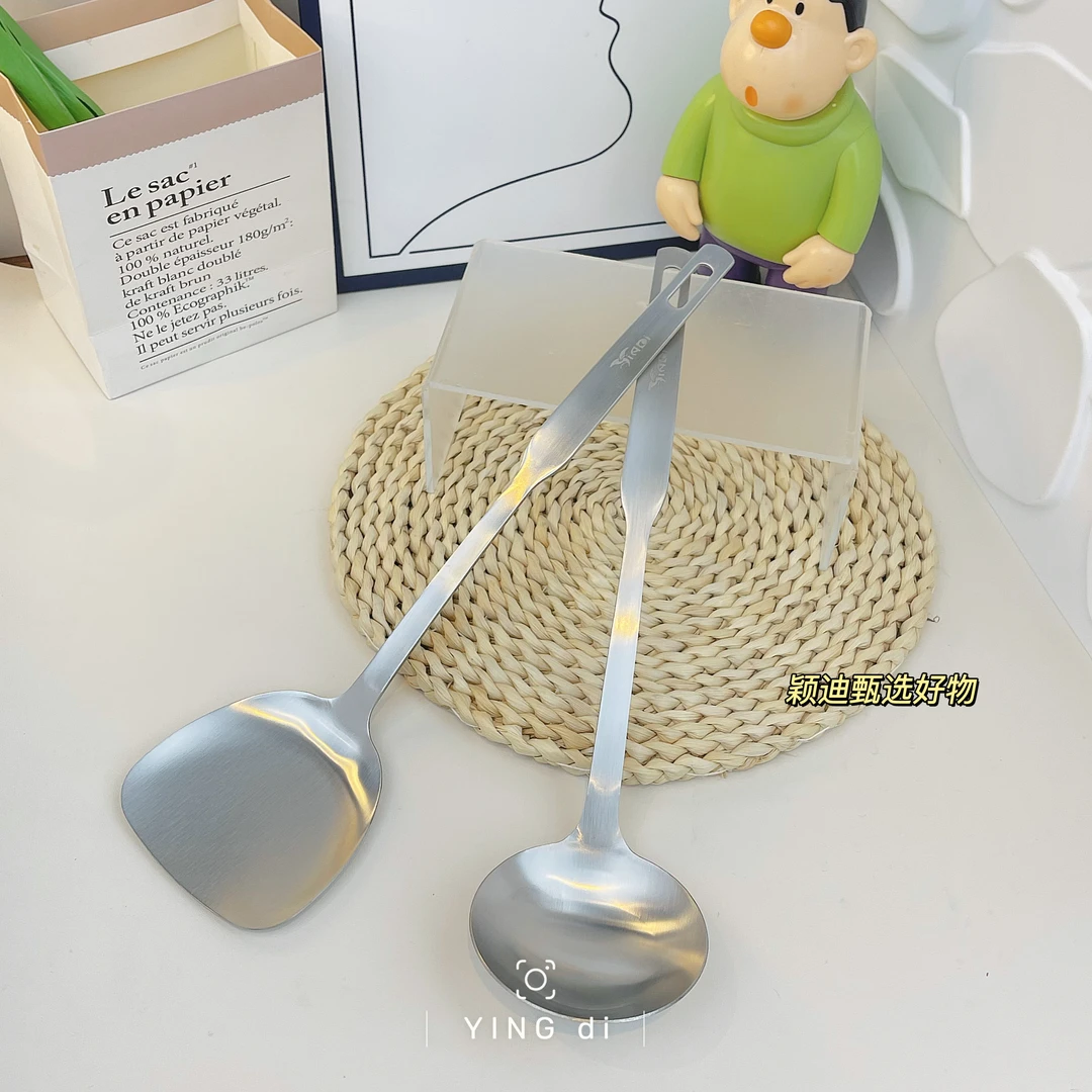 厂家直销加厚不锈钢锅铲汤勺哑光扁柄铲勺两件套家用烹饪炒菜菜铲