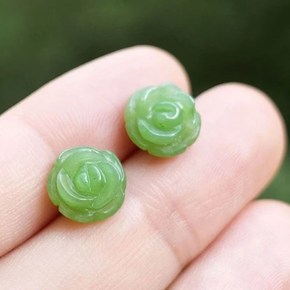 天然和田玉俄罗斯碧玉玫瑰花耳钉耳饰耳钩高级感轻奢女款绿色玉石