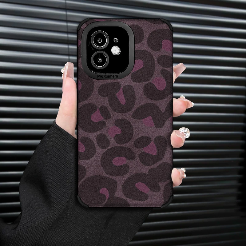 蓝粉豹纹适用苹果12/11气质手机壳翻毛皮手链新款复古皮质防摔