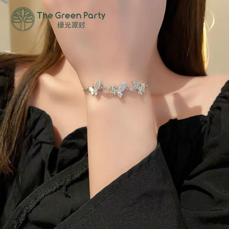 镀真金手链 绿光派对 蝴蝶皓石抽拉式手链