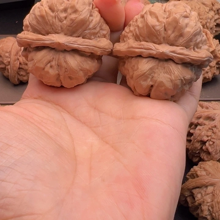 文玩核桃把件蛤蟆头44