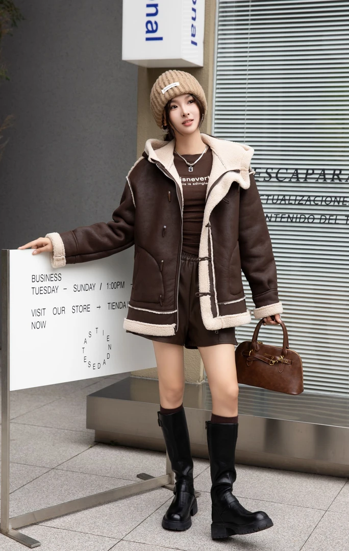 皮衣女款2024新款爆款时尚洋气修生显瘦高端品牌秋冬感穿搭9416