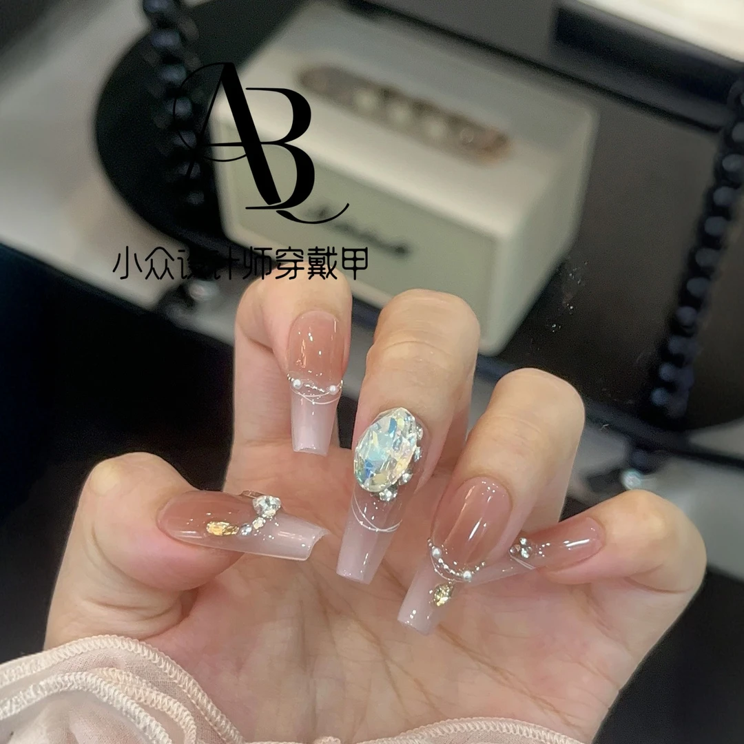 【香槟冰糖】超闪堆钻丝绸香槟歪心鸽子钻珍珠链条 纯手工穿戴甲