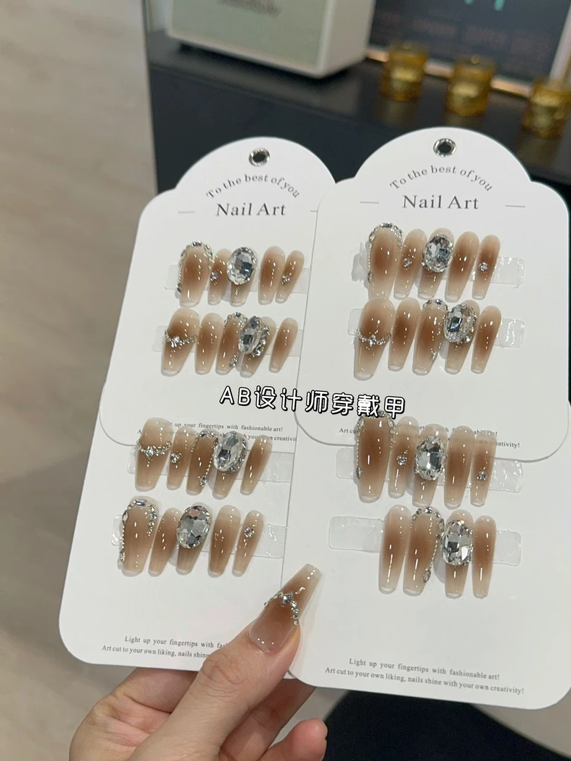 【带钻款 美拉德】 秋冬显白 棕色腮红晕染氛围  纯手工穿戴甲