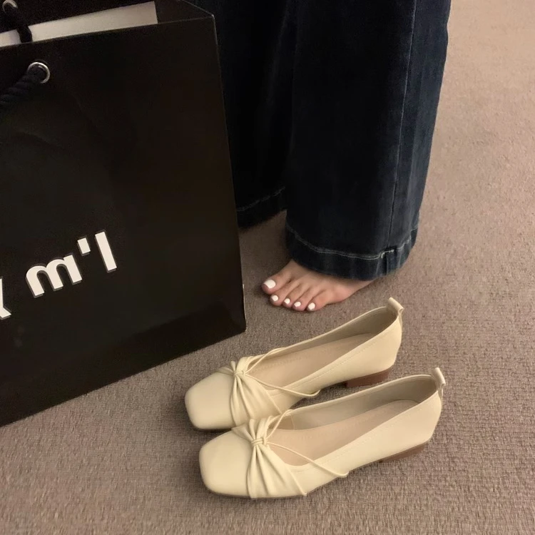 法式小香风单鞋女2024春季新款软皮软底仙女鞋温柔方头玛丽珍女鞋