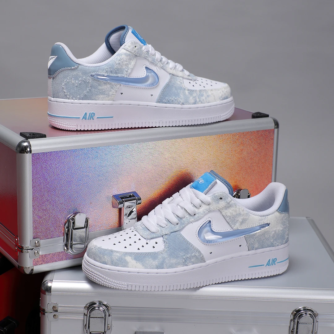 NIKE/耐克Air Force 1空军一号白蓝牛仔布爱心板鞋男女【定制球鞋】