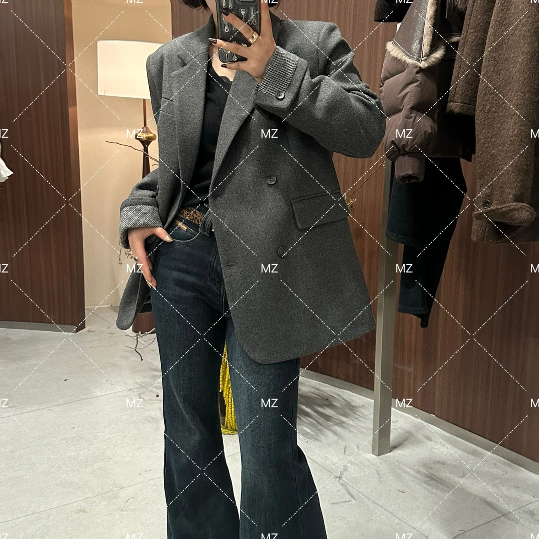 简约多扣西装羽绒服--A635