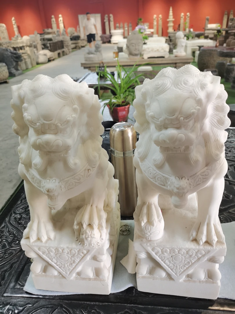 汉白玉狮子摆件 高端大气