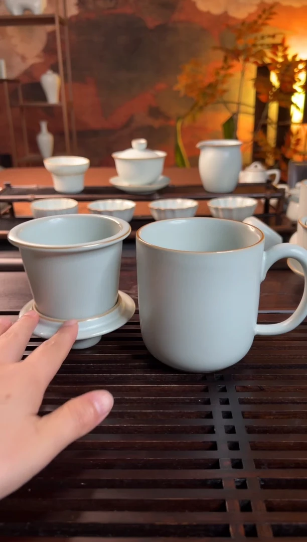 【闪购商品】瓷杯1无奇