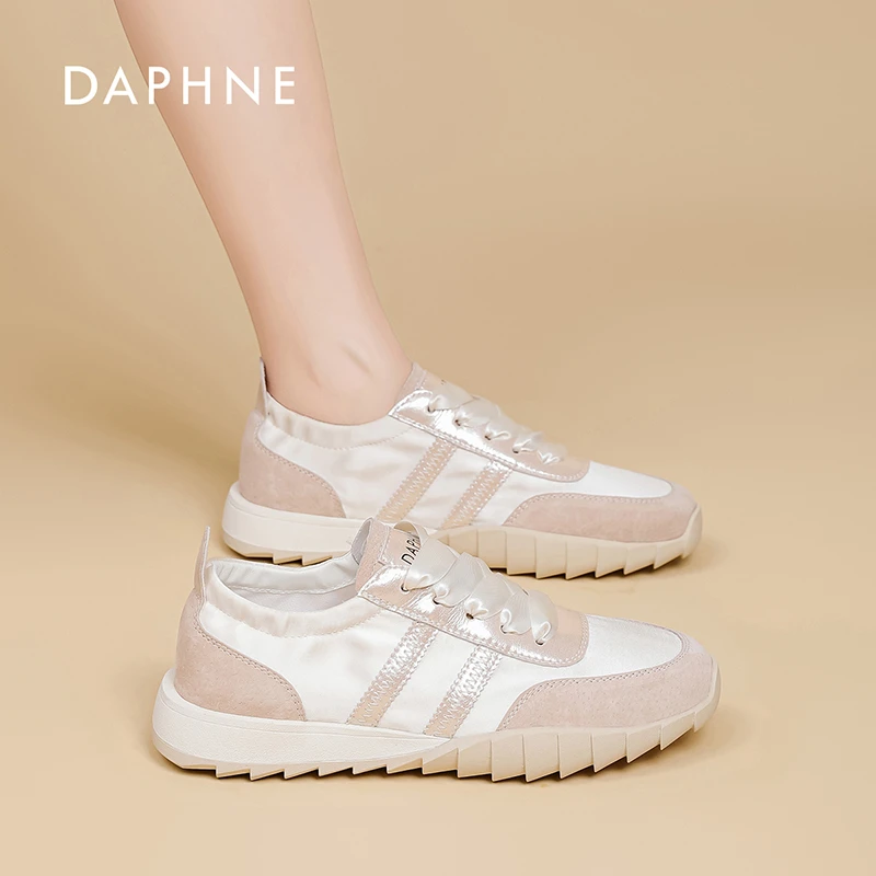 达芙妮2025透气新款女时尚百搭厚底运动休闲板鞋女真皮小白鞋