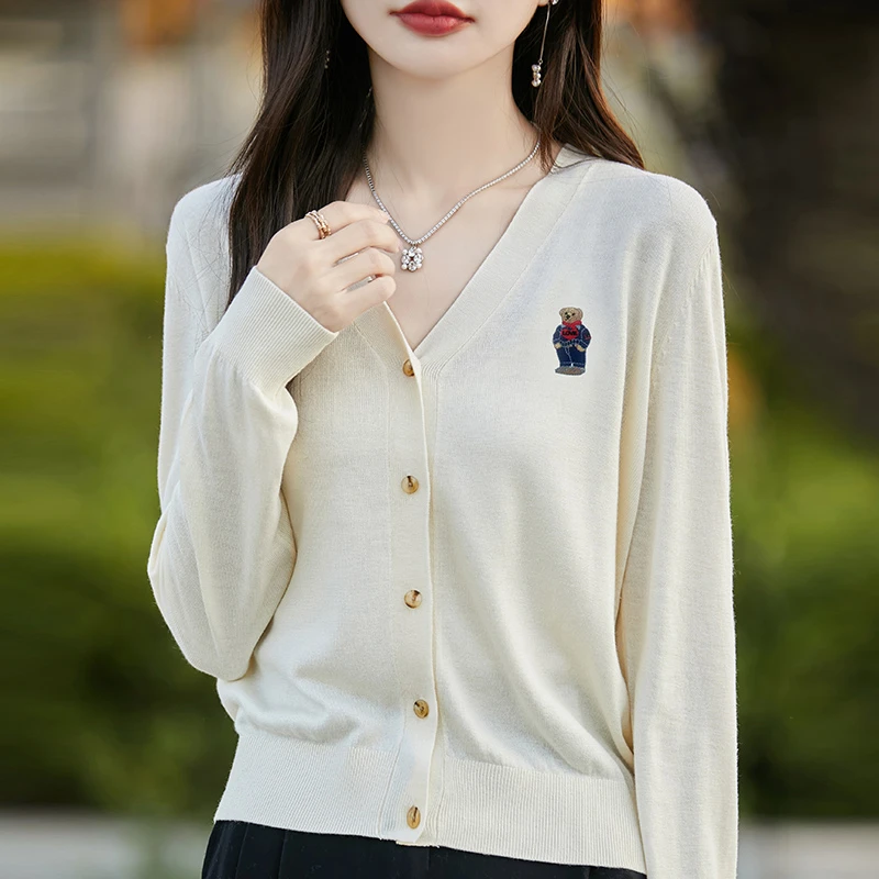 24年新款小熊刺绣长袖外套秋季洋气时尚百搭宽松气质V领针织衫
