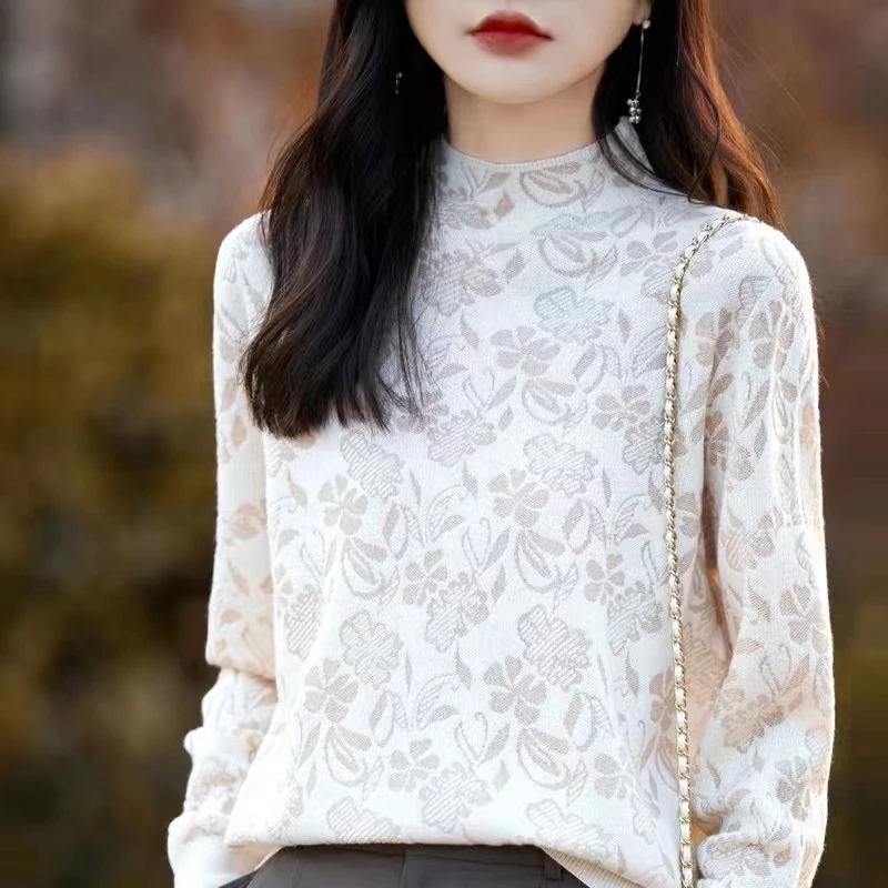 炫彩丝加厚秋冬高档套头法式重工艺镂空针织衫百搭秋冬长袖时尚