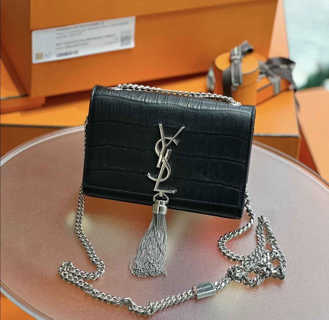 95新 YSL/圣罗兰 YSL黑银雾面鳄鱼压纹流苏链条斜挎包