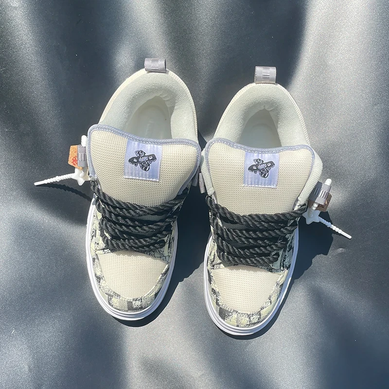 高颜值珍珠黄棋盘格面包鞋厚鞋舌爆款情侣款板鞋时尚休闲鞋帆布鞋