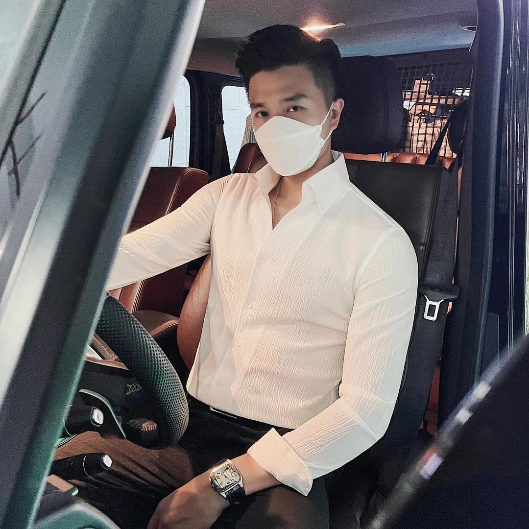 秋季爆款男士休闲长袖衬衫复古V领设计褶皱白色衬衣韩版修身寸衫