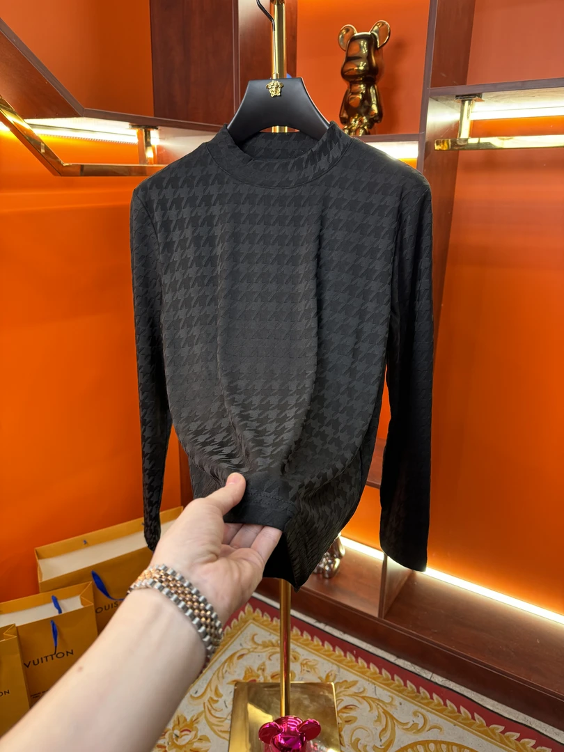 T1910--25年早春打底衫半高领时尚百搭轻奢修身加绒设计师针织衫