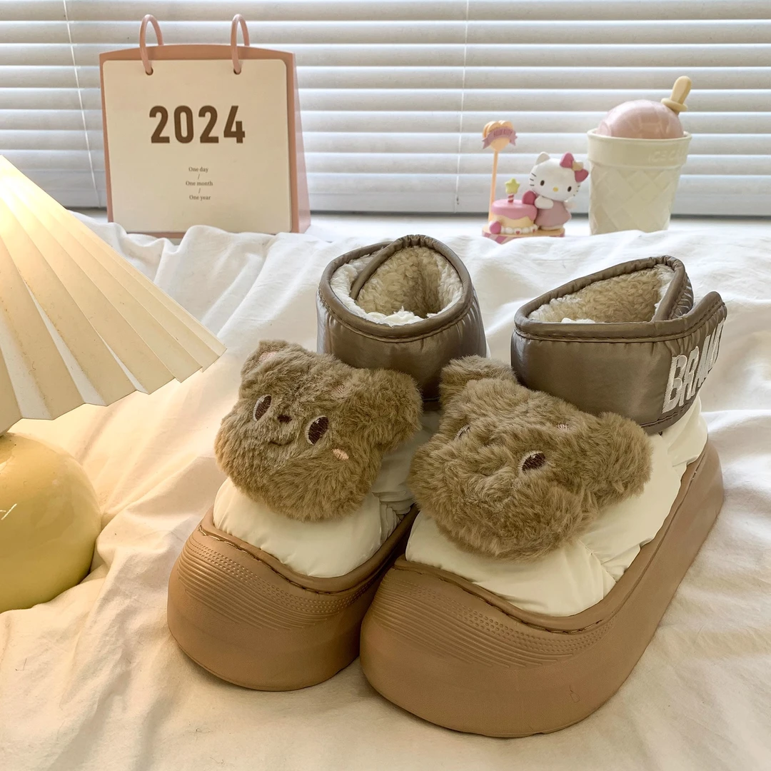 小熊可爱卡通雪地靴女2024冬季新款加绒保暖厚底魔术贴东北大棉鞋