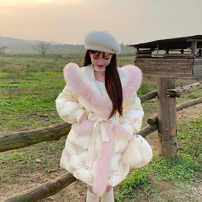 冰冰来了【白桃香槟】少女绣花羽绒服中长款白鸭绒外套 25530