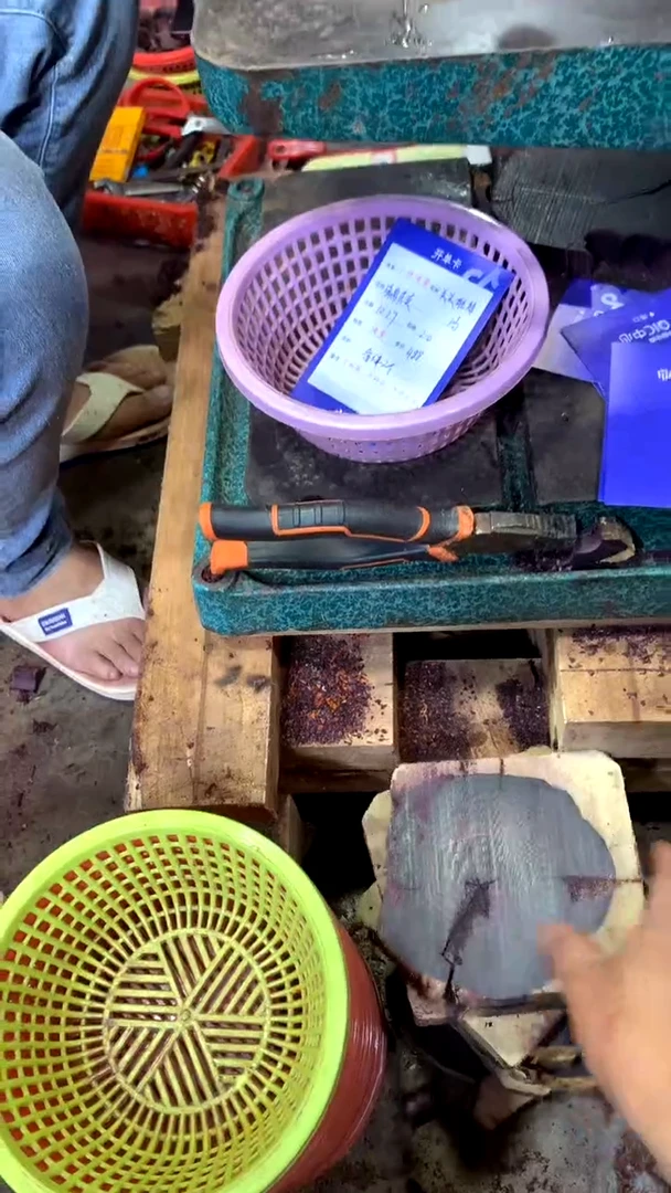 【闪购商品】花梨木类1.5海黄定制不退不换、