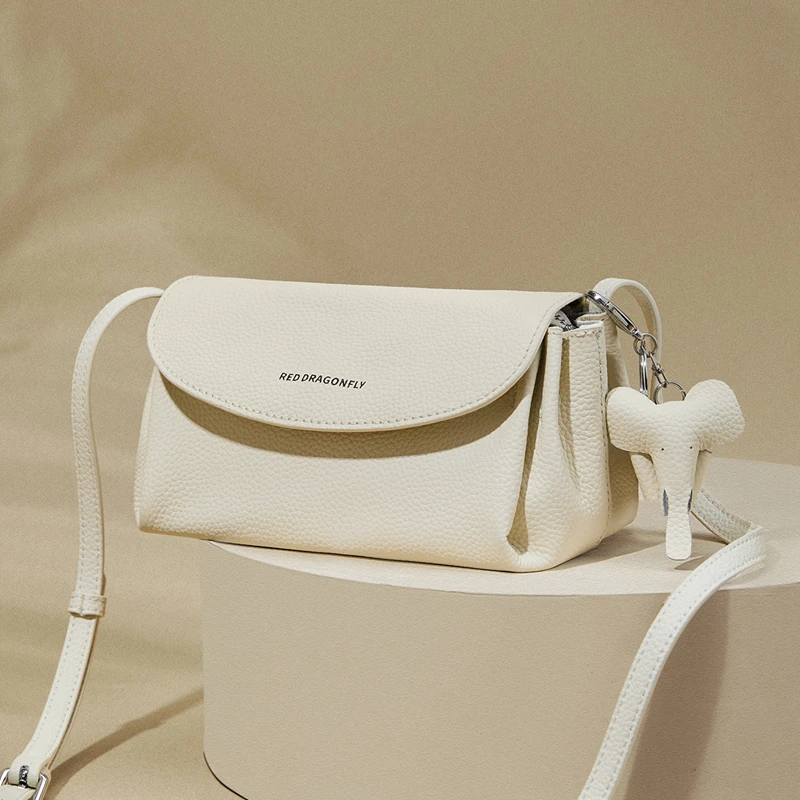 红蜻蜓新款头层牛皮时尚通勤百搭女斜挎包L