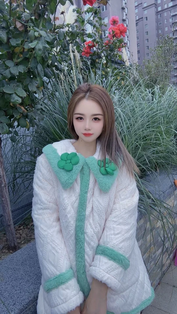 新美婷三层加厚家居服