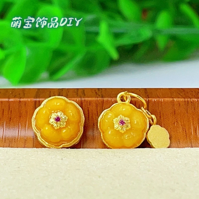 【萌宝饰品】B182蜜蜡五瓣花通孔、滴流多样性9mmDIYP配件