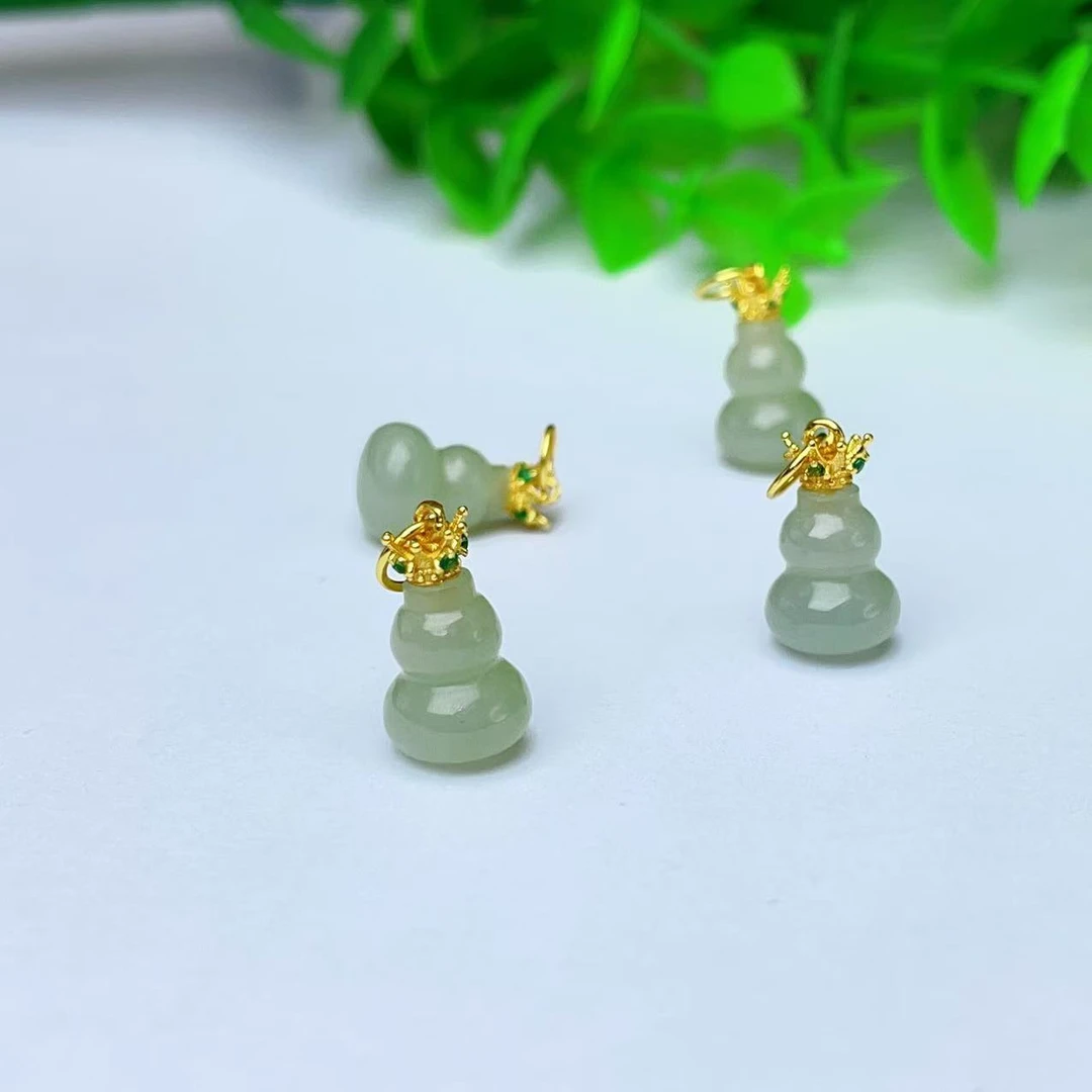 【萌宝饰品】B537和田玉晴水立体葫芦滴流吊坠精致DIY挂坠约 8*14mm