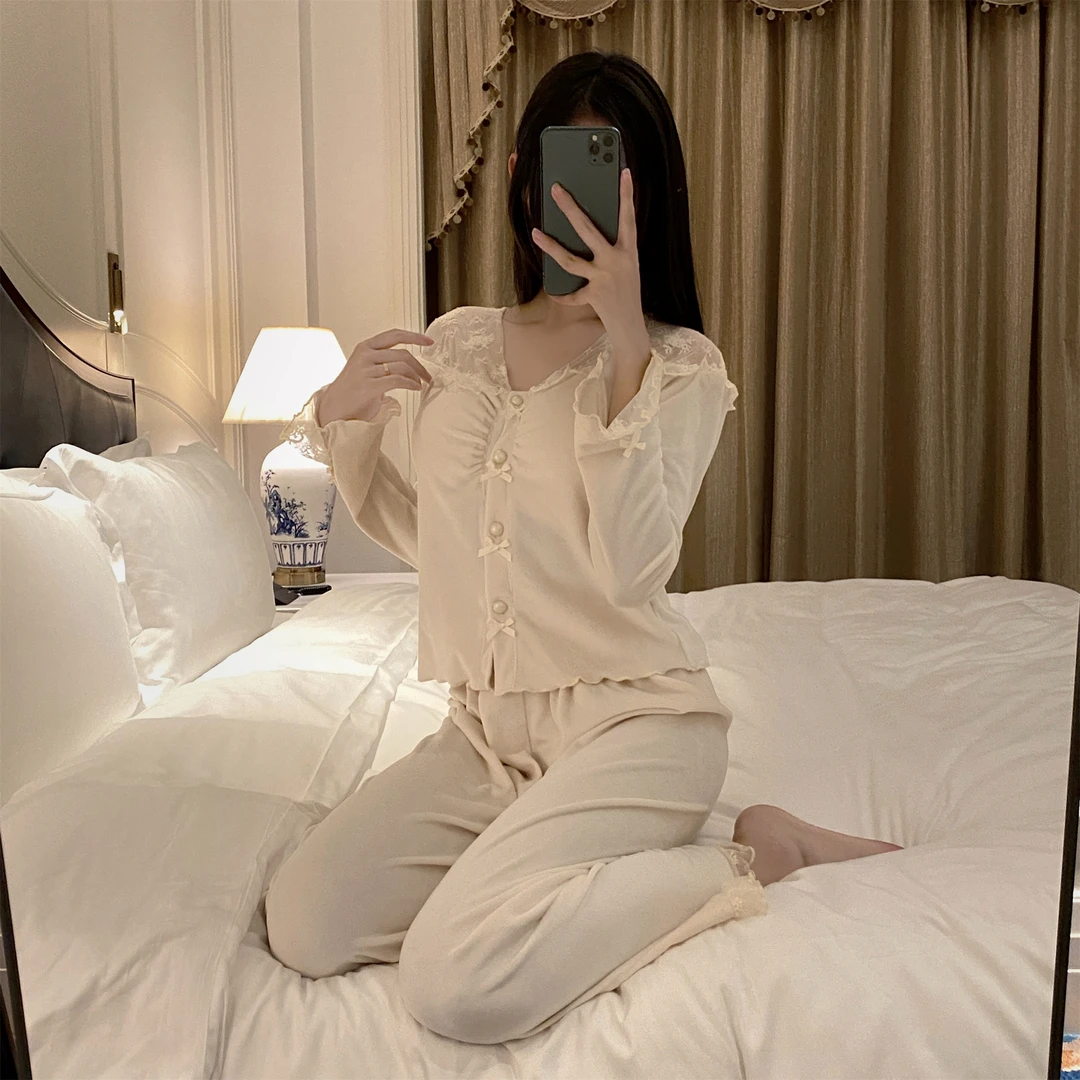 睡衣女秋冬新款带胸垫海岛绒法式甜美宫廷风蕾丝公主长袖家居服套