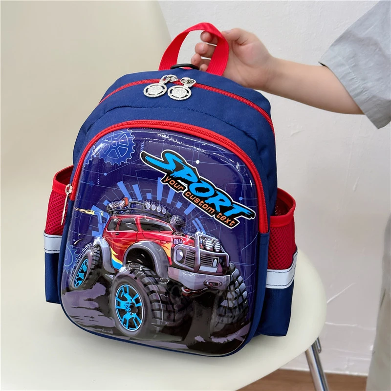 男孩工程车书包幼儿园小班托班卡通可爱男童2-5岁3轻便防水双肩包