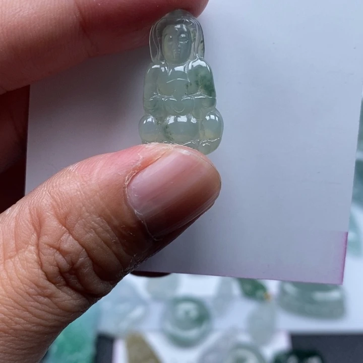 翡翠戒指未镶嵌翡翠