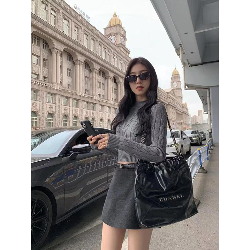 2025秋季新款简约百搭高级感圆领短款针织上衣高腰显瘦休闲半身裙