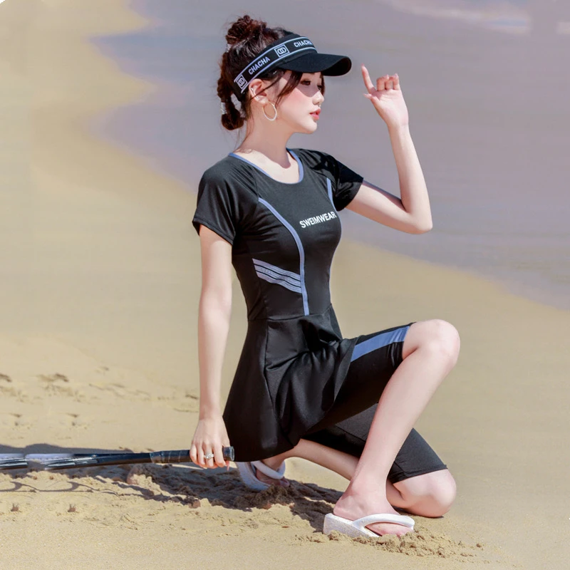 泳衣女短袖裙式分体运动竞技专业游泳馆新款2024显瘦保守温泉泳装