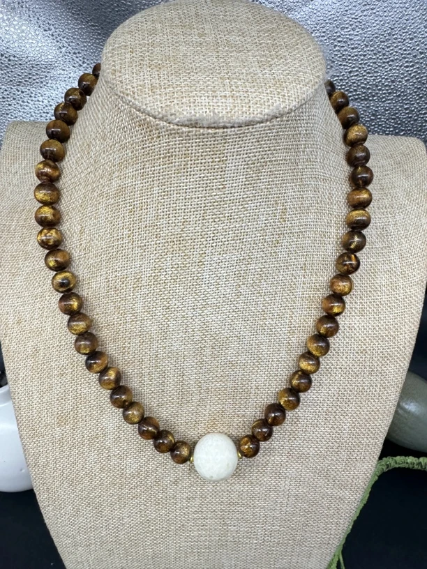 六号 设计款 白色 脑花 项链 E093