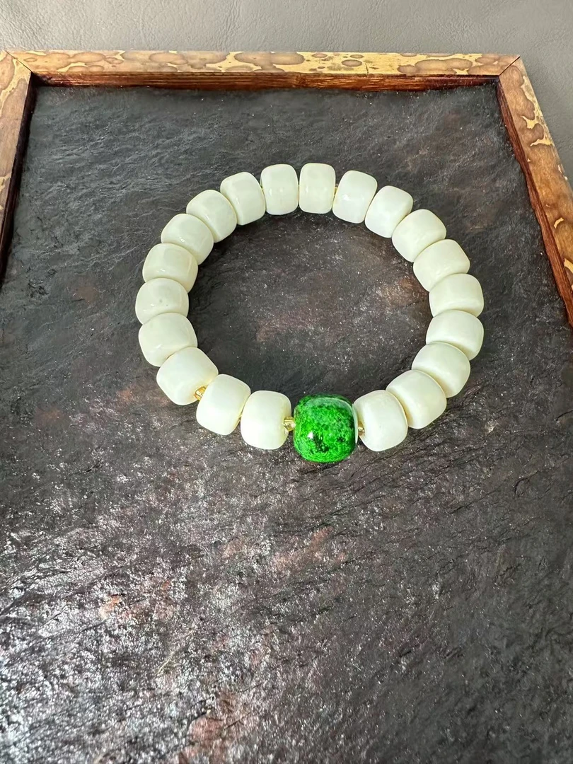 大圣9号 独物 白色手串 B523