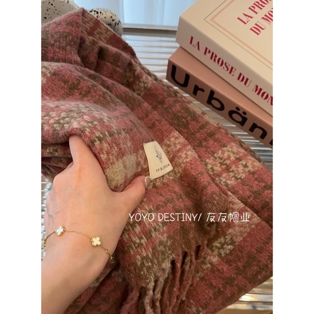 达人～气质粉格子围巾大尺寸披肩保暖不扎肉百搭加厚情侣秋冬季