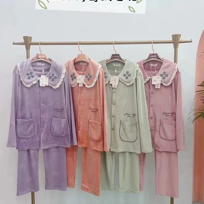 女士特价杂款海岛绒压花睡衣套装；2265-2221