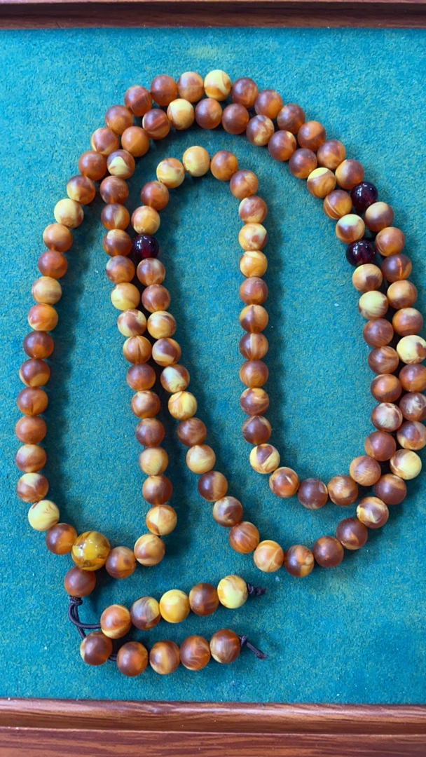 780号8mm鸡油红老蜡圆珠项链