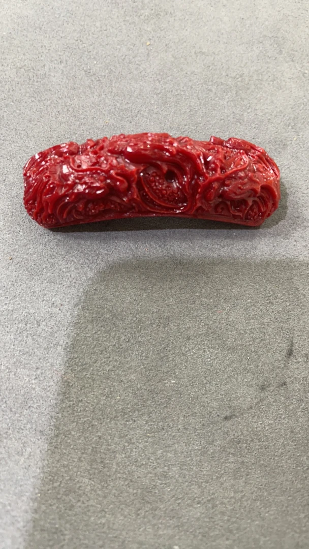 595号牛红色精品吊坠