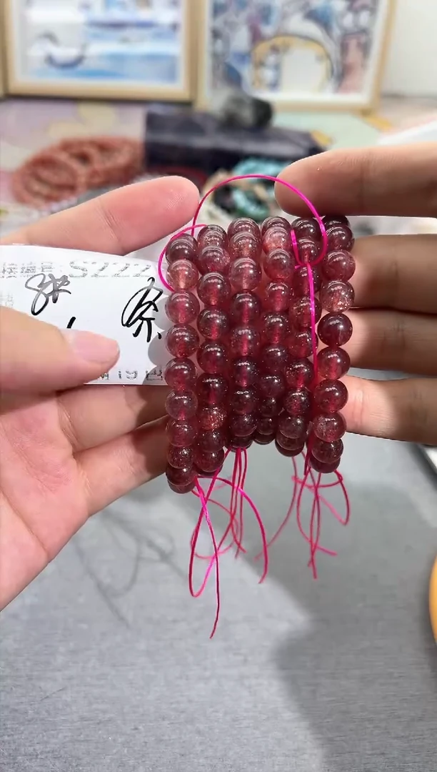 【闪购商品】水晶手链未镶嵌鸽血红草莓晶一条