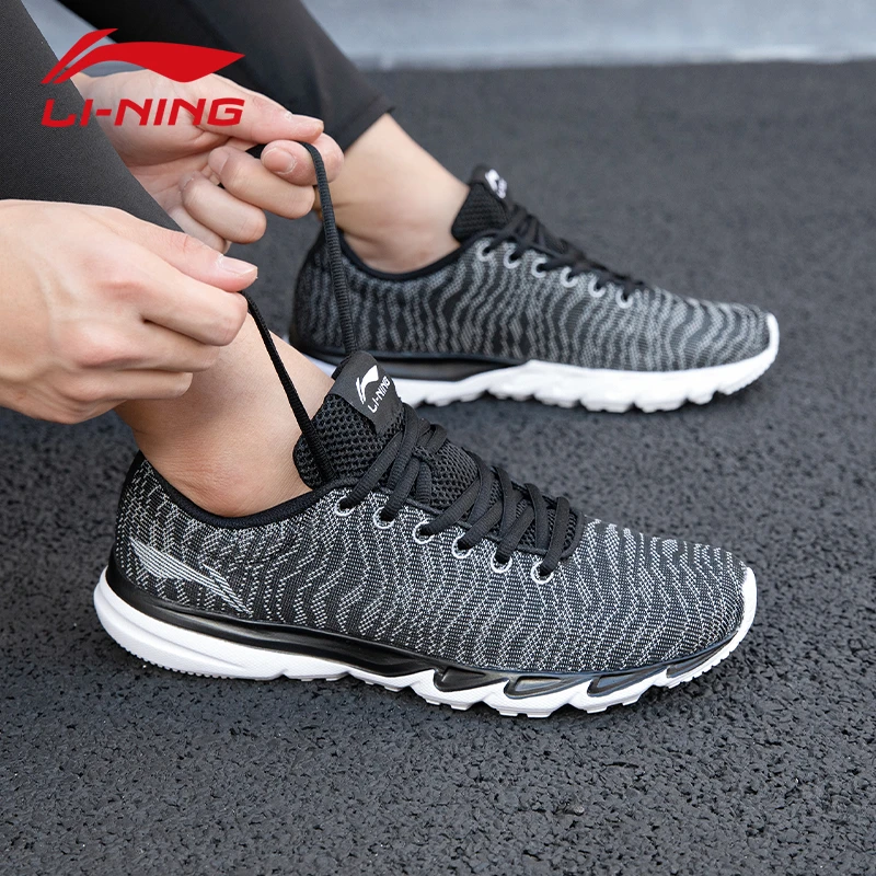 李宁跑步鞋男鞋正夏季新款网面透气运动鞋男飞织黑色潮鞋慢跑鞋
