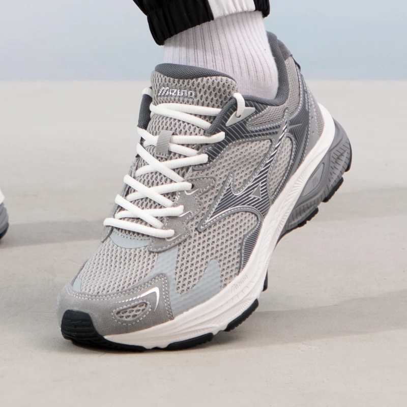 美津浓男鞋女鞋人生跑鞋运动鞋休闲训练健身耐磨跑步鞋D1GH2235
