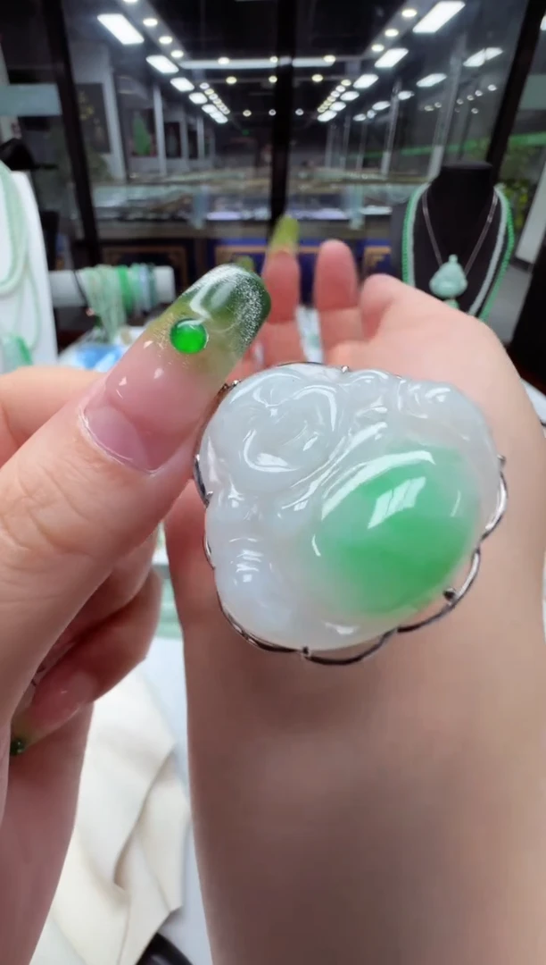 【闪购商品】翡翠颈饰18K金镶嵌佛公