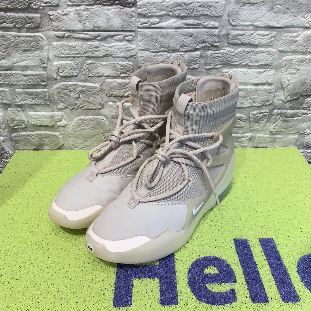 捡漏44码 Fog燕麦 95新原盒 1399秒杀球鞋