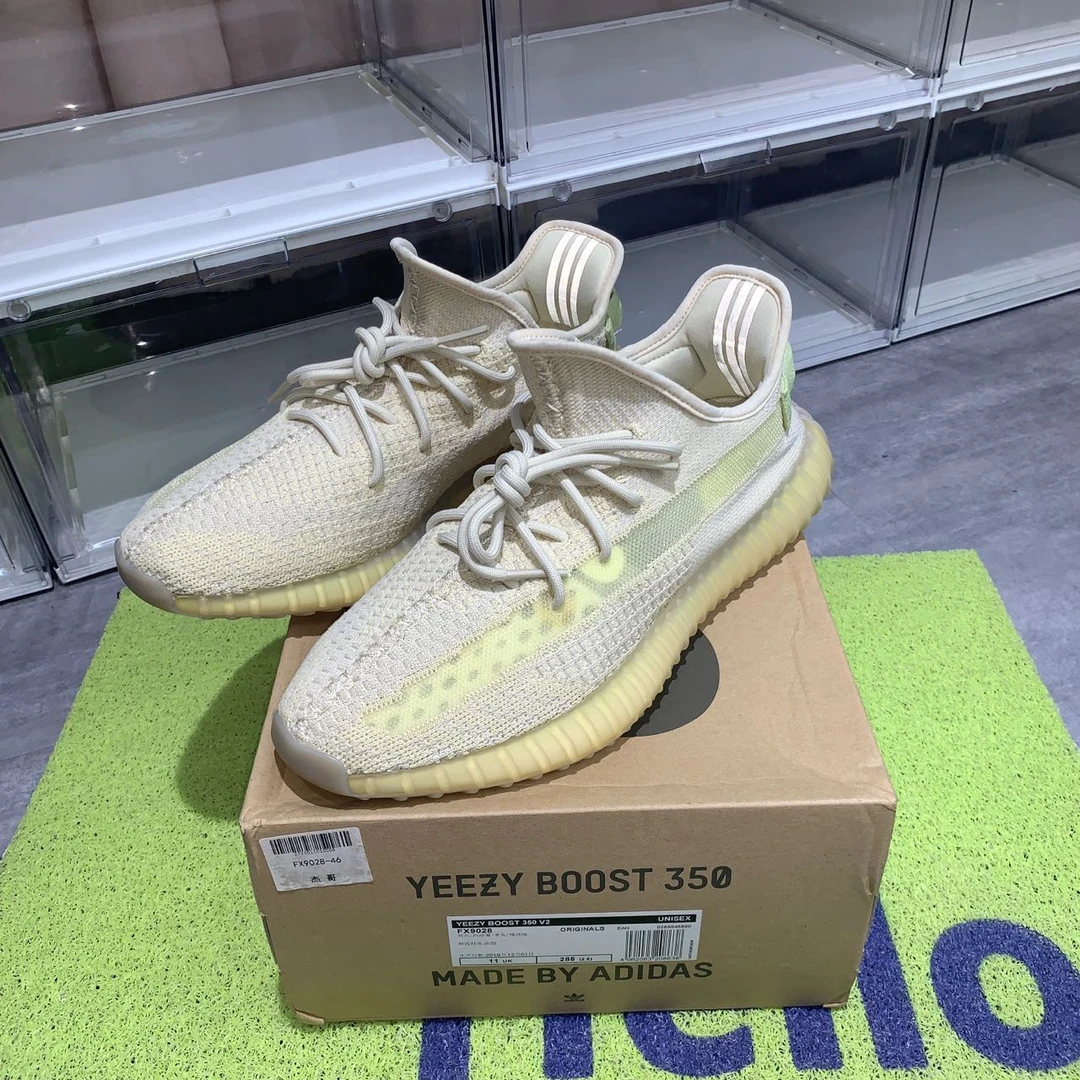 捡漏46码 yeezy350v2亚麻 98新原盒 1099秒杀球鞋