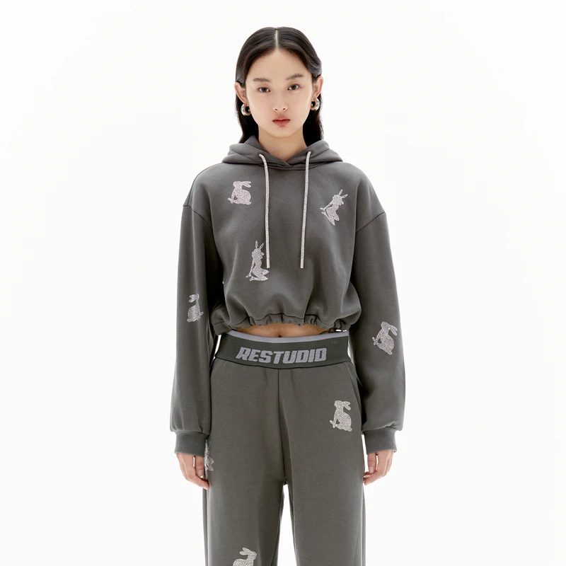 REVAN芮范甜酷烫钻兔子连帽卫衣RU91002007